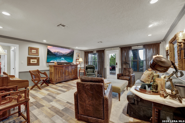 Image 25 of 48 For 605 High Oaks