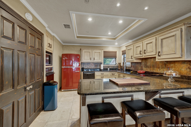 Image 8 of 48 For 605 High Oaks