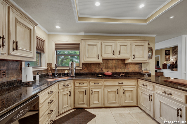 Image 9 of 48 For 605 High Oaks