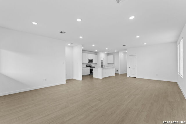 Image 20 of 27 For 4642 Legacy Trail