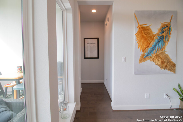 Image 18 of 42 For 10506 Purple Hackett