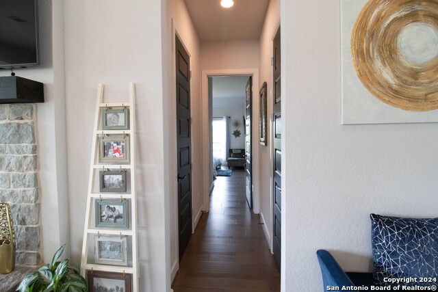 Image 25 of 42 For 10506 Purple Hackett