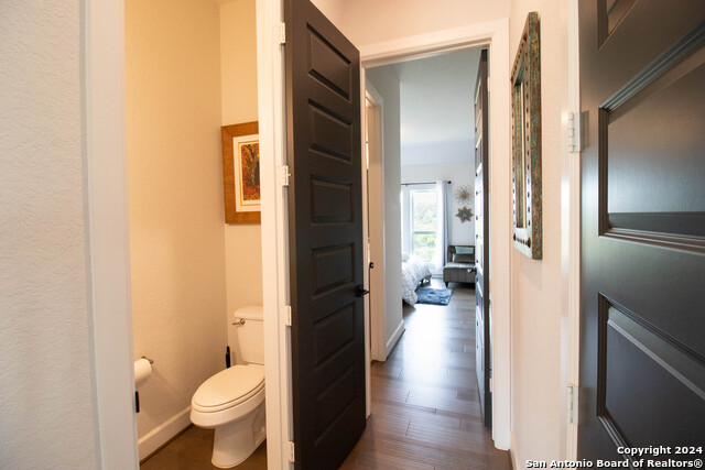 Image 38 of 42 For 10506 Purple Hackett