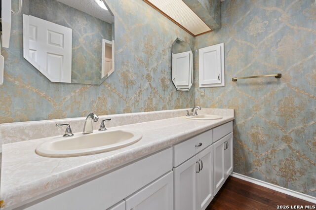 Image 16 of 34 For 2031 Oak Vista