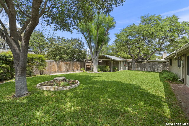 Image 30 of 34 For 2031 Oak Vista