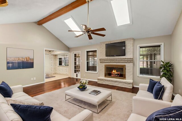 Image 4 of 34 For 2031 Oak Vista