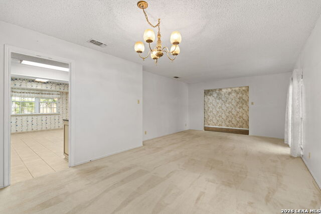 Image 8 of 34 For 2031 Oak Vista
