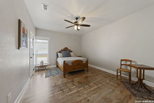 Image 25 of 41 For 120 Magnolia