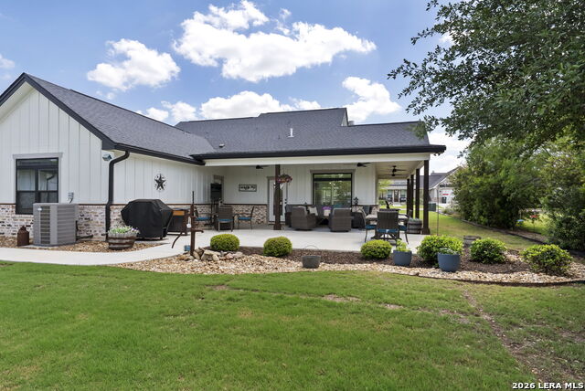 Image 32 of 41 For 120 Magnolia