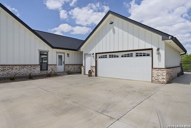 Image 34 of 41 For 120 Magnolia