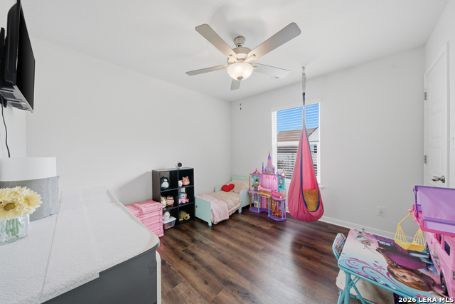 Listing photo id 16 for 754 Delmar St