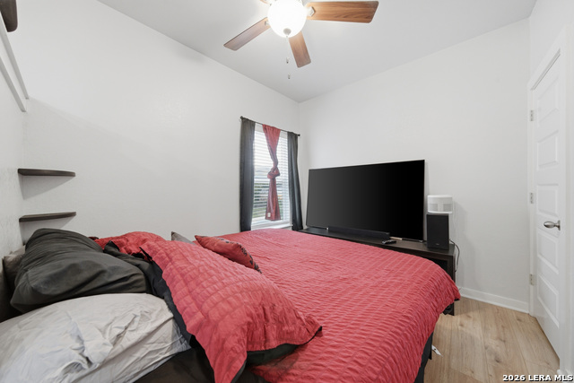 Listing photo id 21 for 754 Delmar St