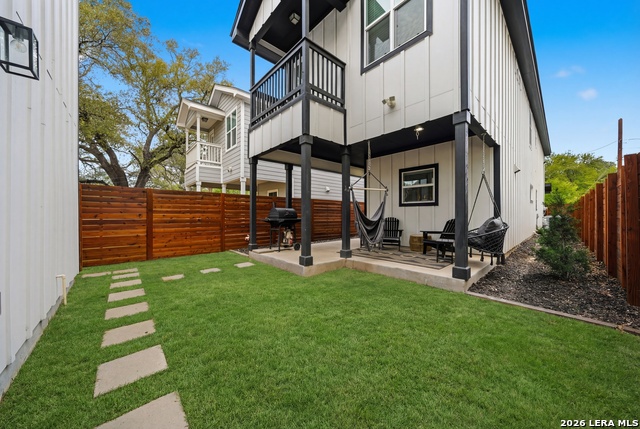 Listing photo id 2 for 754 Delmar St