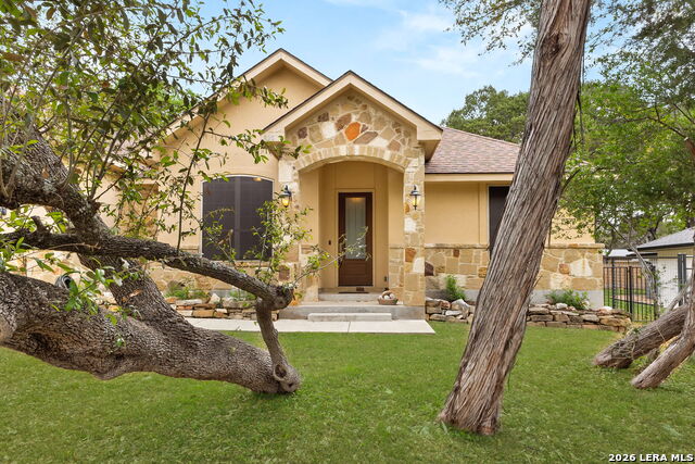 Details for 820 Mission Hills, New Braunfels, TX 78130