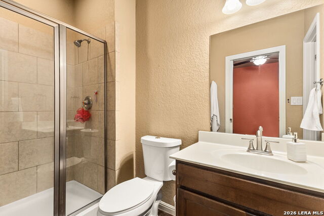 Image 15 of 26 For 820 Mission Hills