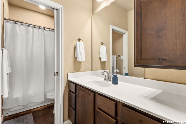 Image 17 of 26 For 820 Mission Hills