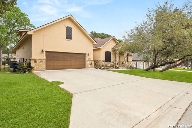 Image 2 of 26 For 820 Mission Hills