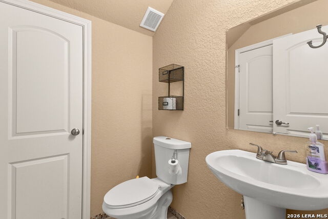 Image 21 of 26 For 820 Mission Hills