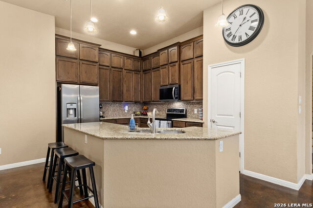 Image 5 of 26 For 820 Mission Hills