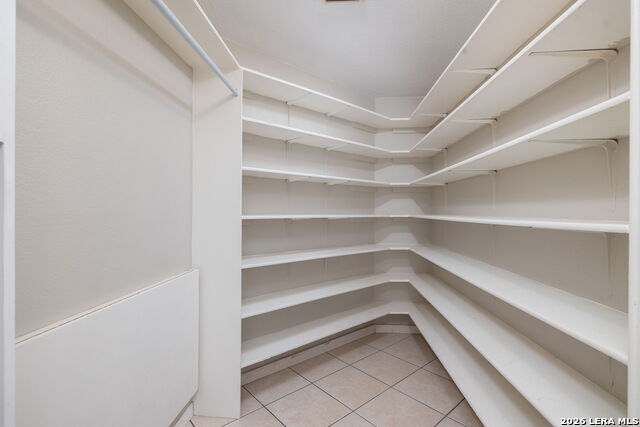 Image 16 of 31 For 14211 Edge Point