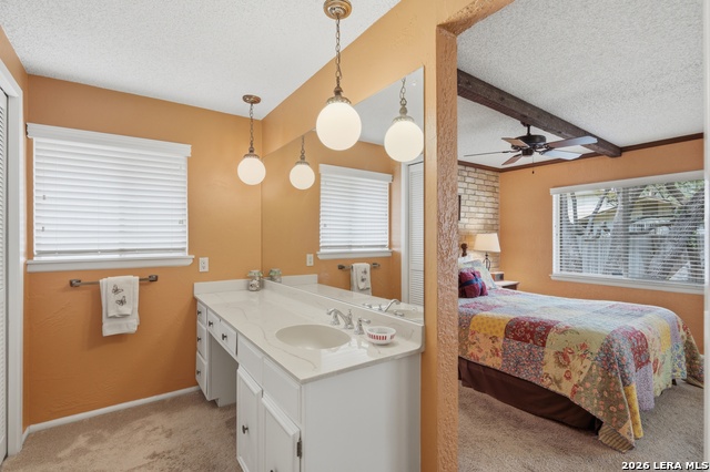 Listing photo id 9 for 4519 Maybrook Woods