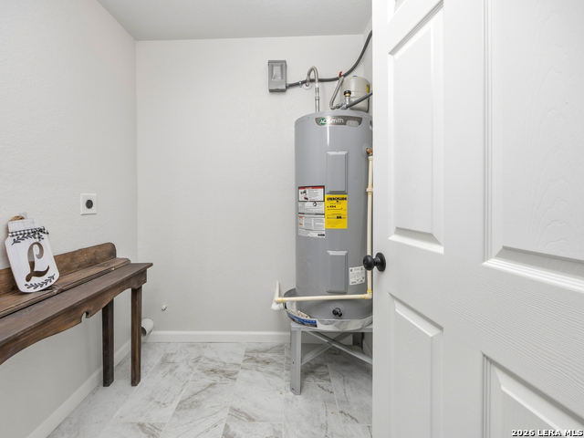 Image 11 of 31 For 14223 Ridge Dale