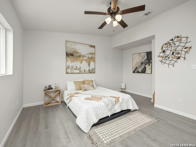 Image 22 of 31 For 14223 Ridge Dale