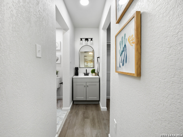 Image 24 of 31 For 14223 Ridge Dale