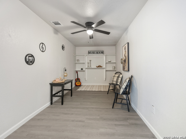 Image 7 of 31 For 14223 Ridge Dale