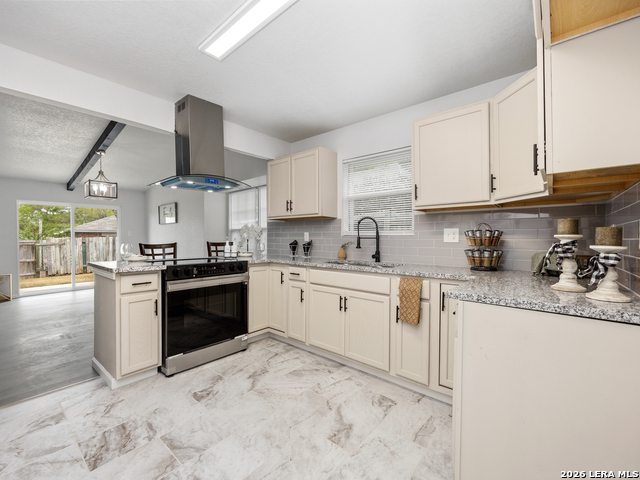 Image 8 of 31 For 14223 Ridge Dale