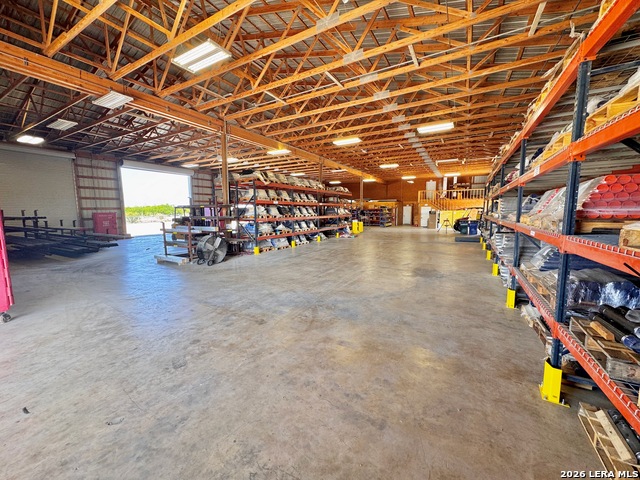 Image 18 of 28 For 224 Zander  