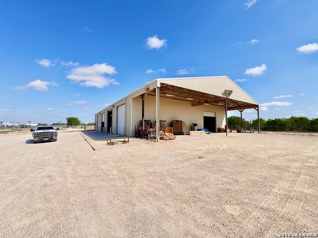 Image 21 of 28 For 224 Zander  