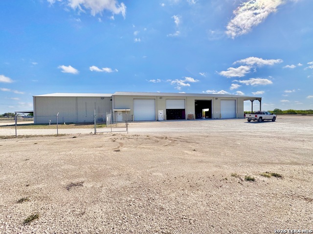 Image 22 of 28 For 224 Zander  