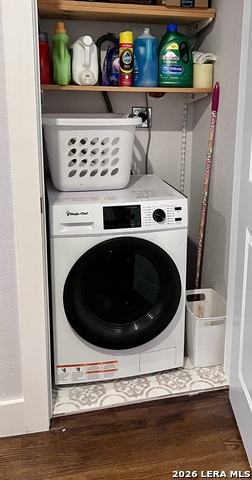 Image 12 of 14 For 614 Mulberry E