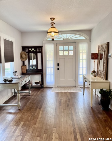 Image 2 of 14 For 614 Mulberry E