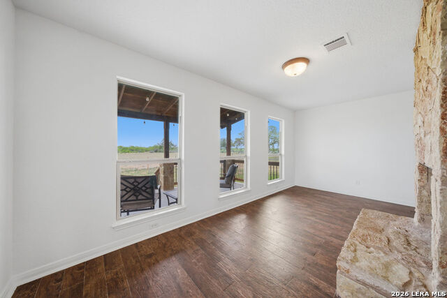 Image 17 of 29 For 12897 La Vernia Rd