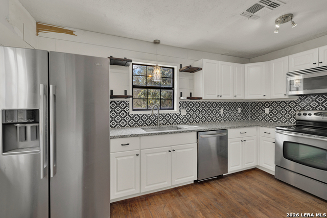 Image 12 of 47 For 499 Lakeway  