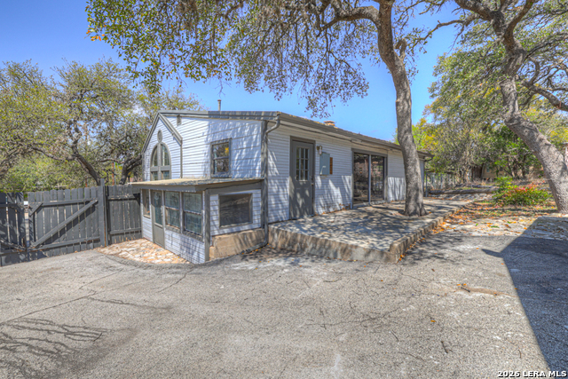 Image 25 of 47 For 499 Lakeway  