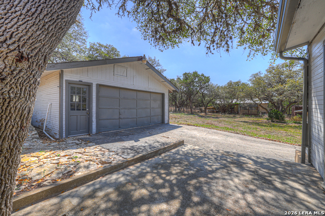 Image 29 of 47 For 499 Lakeway  