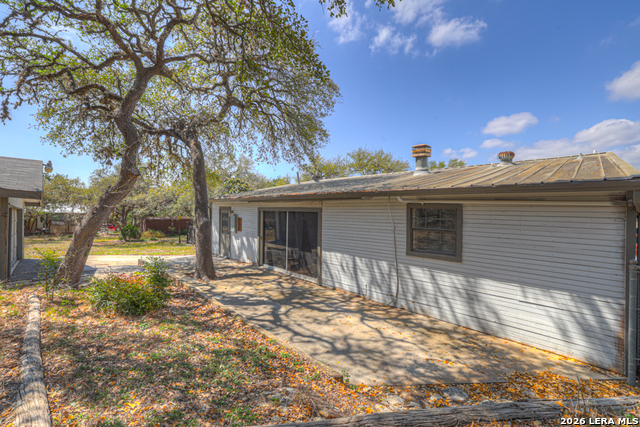 Image 33 of 47 For 499 Lakeway  