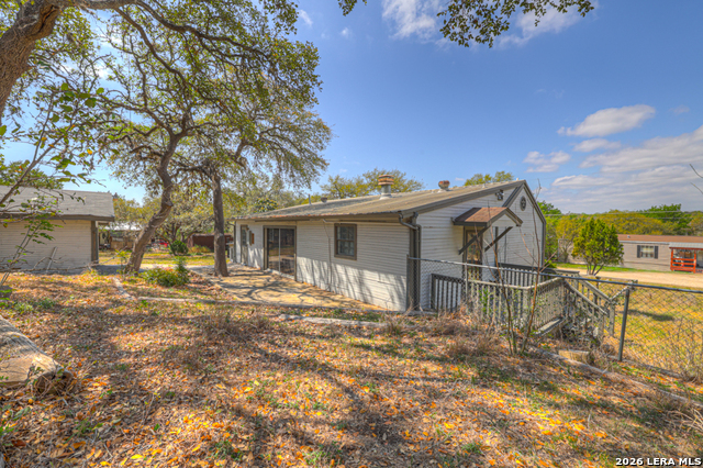 Image 35 of 47 For 499 Lakeway  