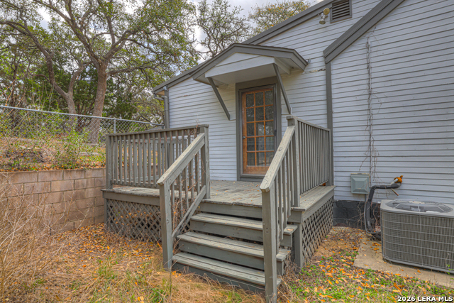 Image 37 of 47 For 499 Lakeway  