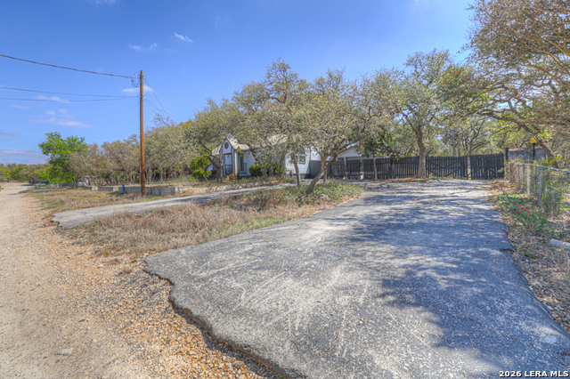 Image 39 of 47 For 499 Lakeway  