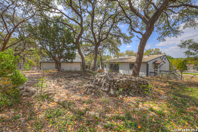 Image 44 of 47 For 499 Lakeway  