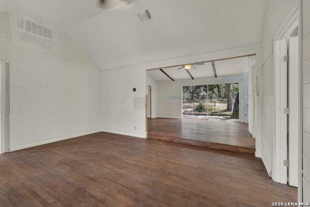 Image 7 of 47 For 499 Lakeway  