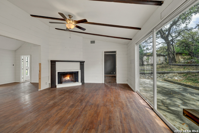 Image 9 of 47 For 499 Lakeway  