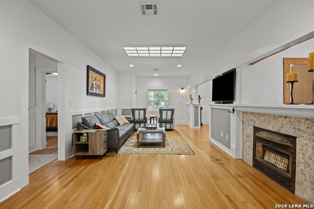 Image 12 of 28 For 277 Magazine Avenue