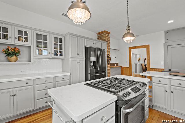 Image 18 of 28 For 277 Magazine Avenue