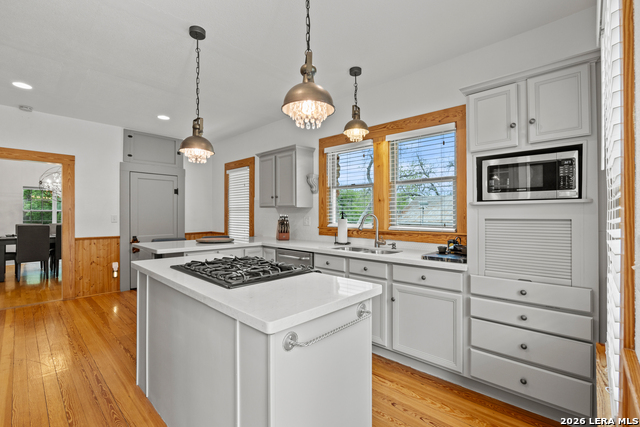 Image 19 of 28 For 277 Magazine Avenue