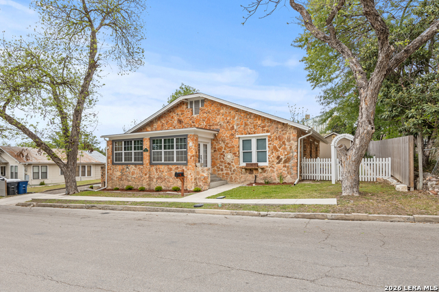 Image 3 of 28 For 277 Magazine Avenue